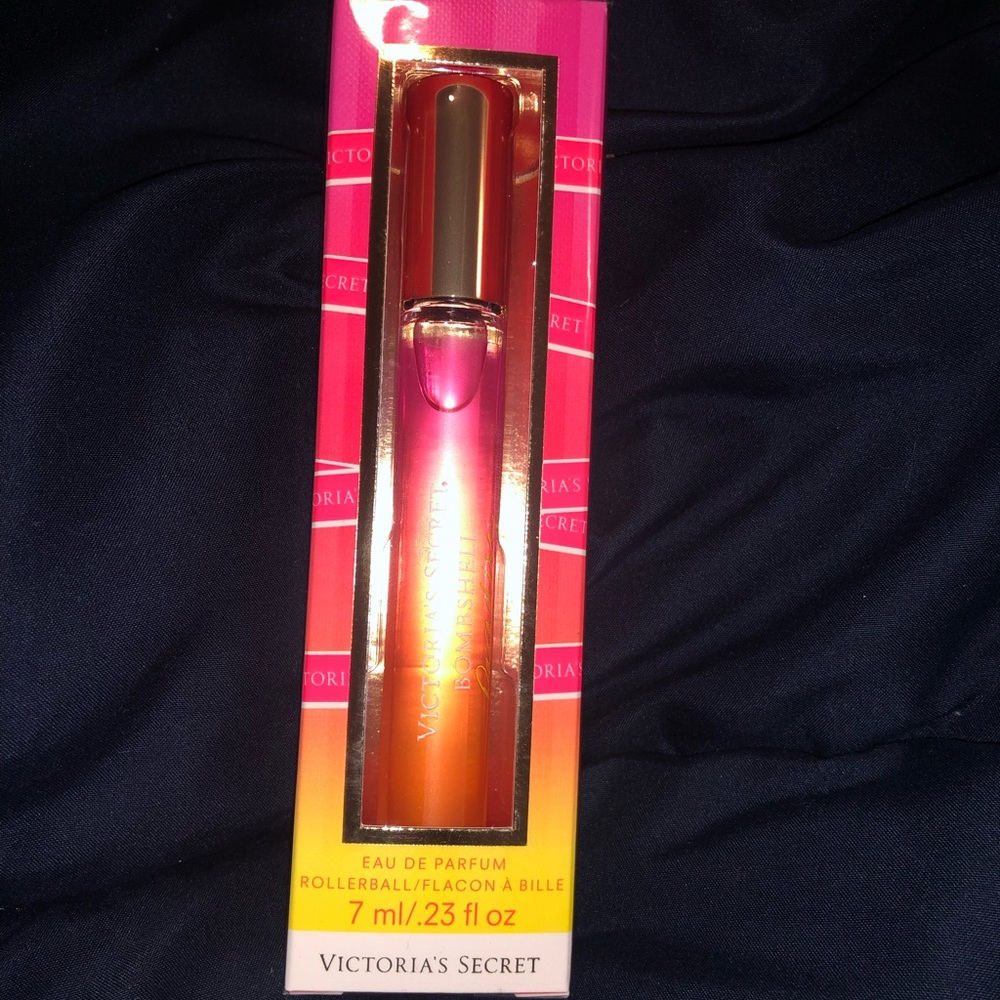 BNIB Victoria’s Secret rollerball